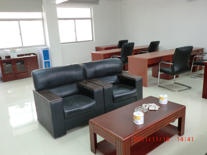 �����ֵ��k�T�k����-���y��Ƥɳ�l����ľ���