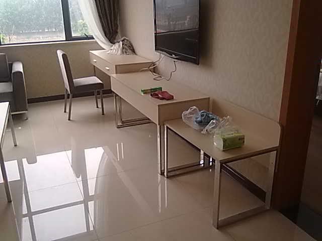 �����f�����F�k���Ҿ߹��̰���չʾ